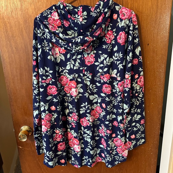 LulaRoe Amber hoodie - Picture 2 of 5